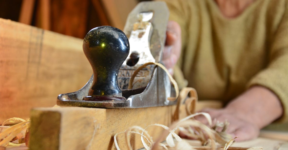 The Benefits of Mentorship Programs for Career Advancement in Carpentry