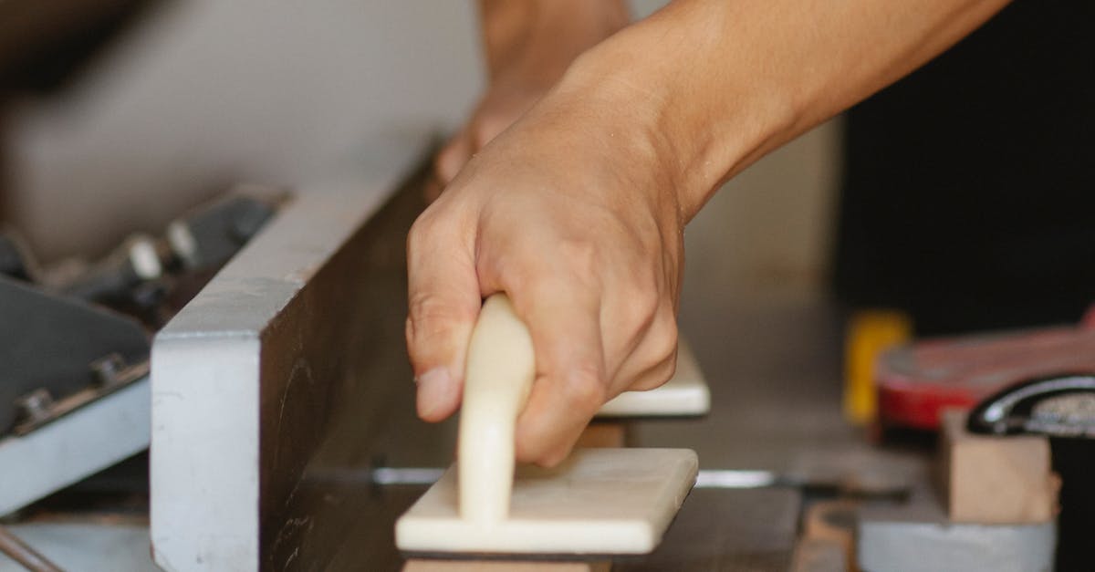 Tips for Choosing a Reliable Residential Carpenter